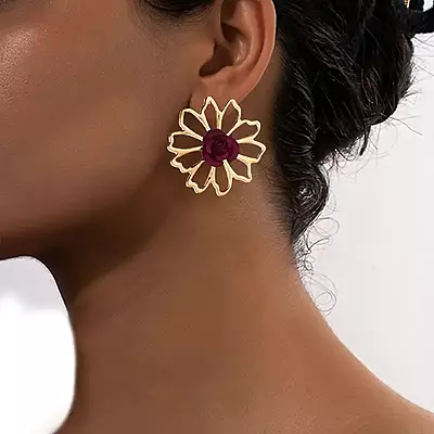 Vintage-Inspired Hollow Flower Stud Earrings
