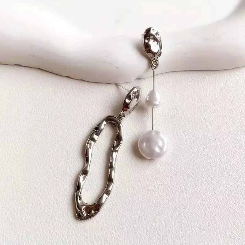 Irregular geometric asymmetrical imitation pearl statement earrings