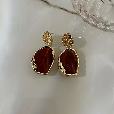 Resin Vintage-inspired irregular pendants studs